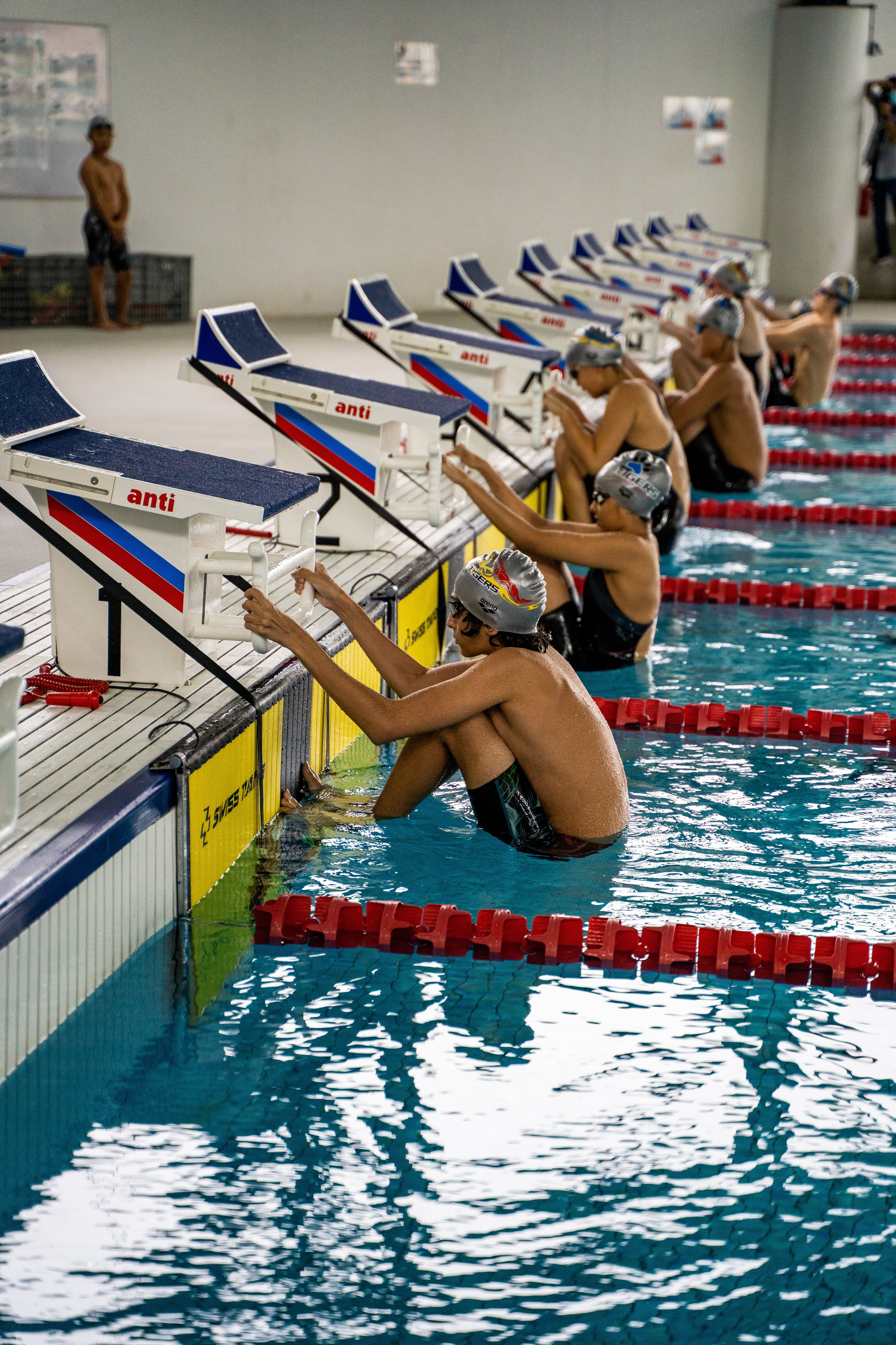 AWE350 BackStroke Start Ledge LTS