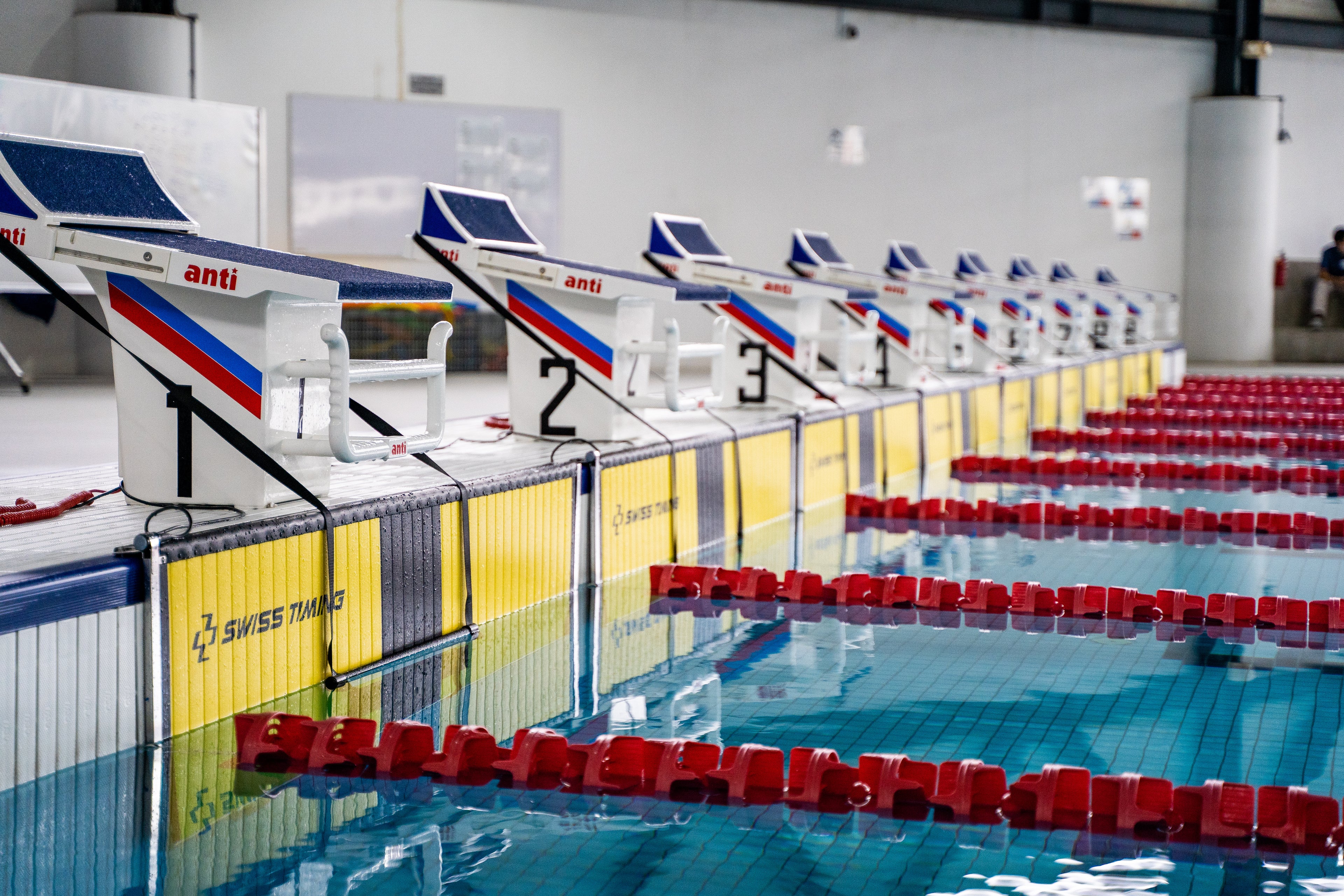 AWE350 BackStroke Start Ledge LTS
