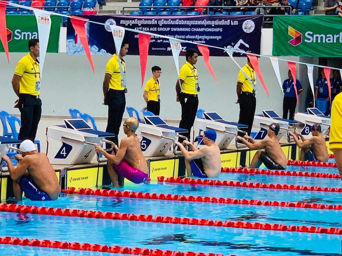 AWE032 BackStroke Flags & False Start Poles Set
