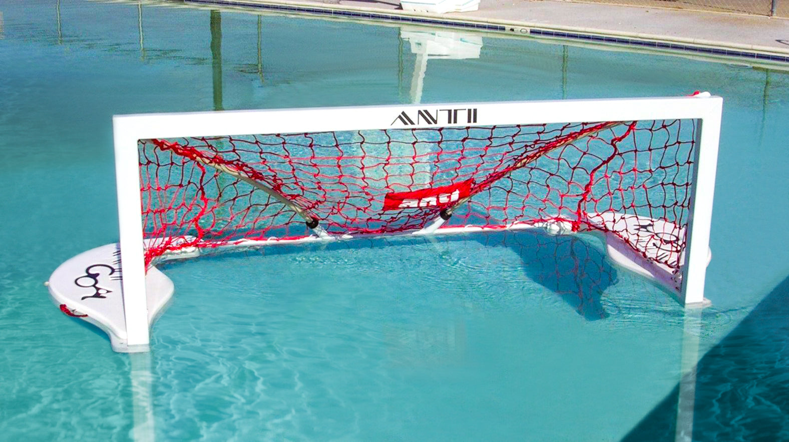 AWE329 Junior Flippa Goal in pool